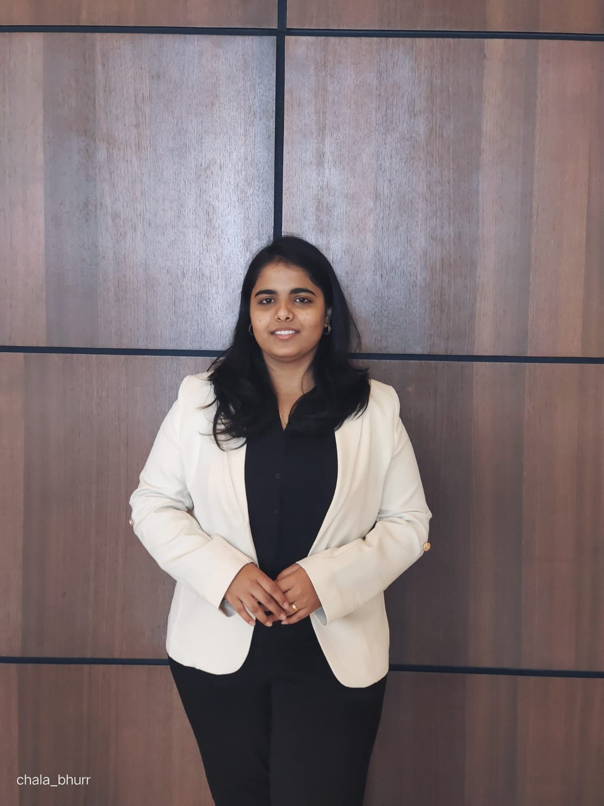 Gayatri Ratnaparkhi recognition photo